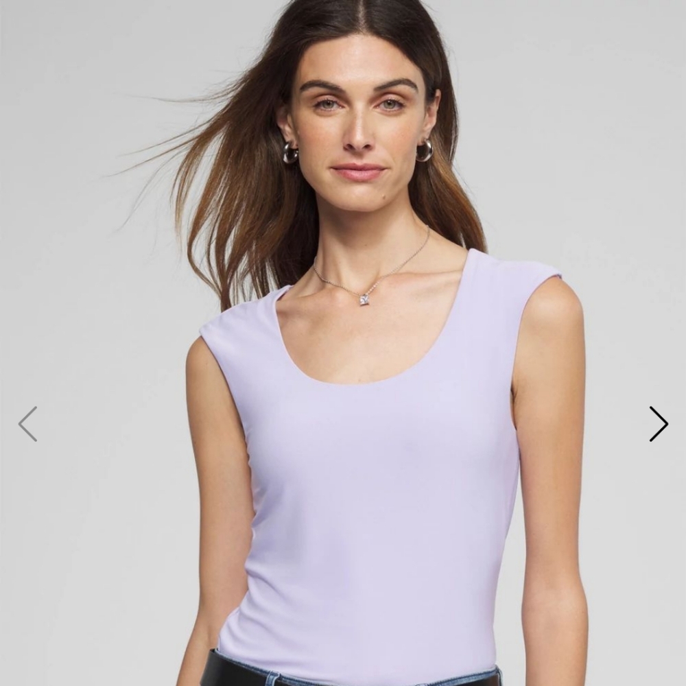 White House Black Market Lavender Scoop Neck Short Sleeve Top